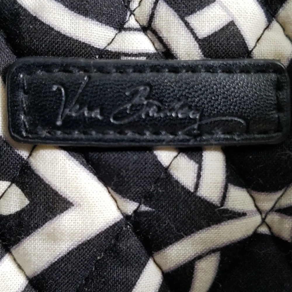 Vera Bradley Tote - 426 - Picture 3 of 8